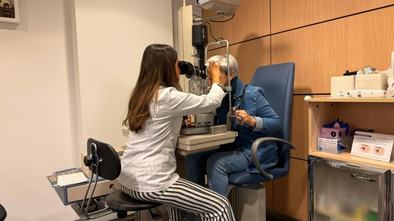 does health insurance cover eye exams